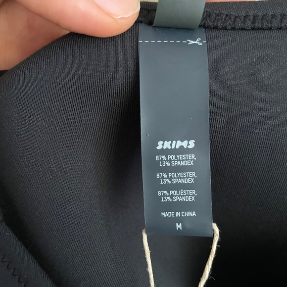 SKIMS Sport Swim Black Top - Picture 10 of 10